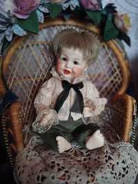 Антикварна фарфорова лялька