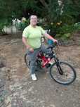 Bicicleta vermelha e preta