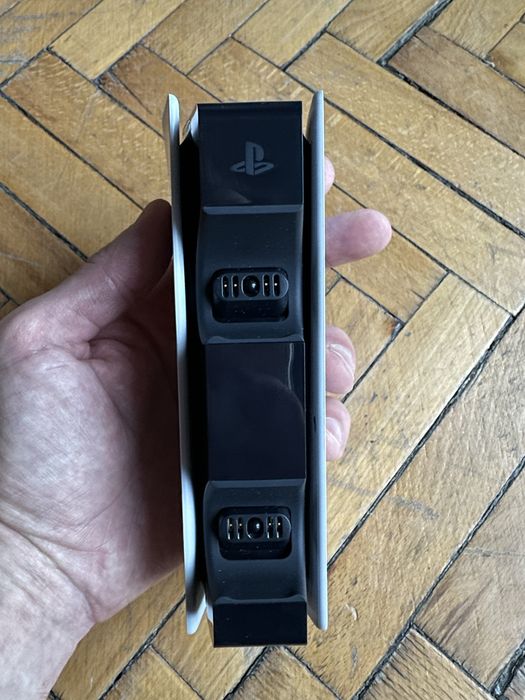 Зарядная станция DualSense Charging Station для PlayStation 5