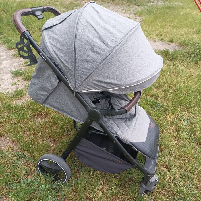 Прогулянкова Коляска Carrello bravo CLR 8512