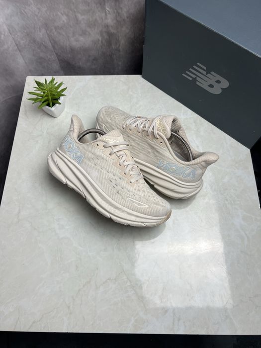 Кроссовки Hoka Clifton 9 Розмір 42.5 Original Взуття