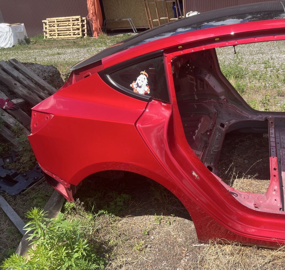 Четверть крыло задняя правая Tesla Model 3 на кузове PPMR 1073678S0B