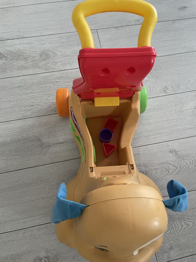 Chodzik-jeździk Szczeniaczka Uczniaczka Fisher Price