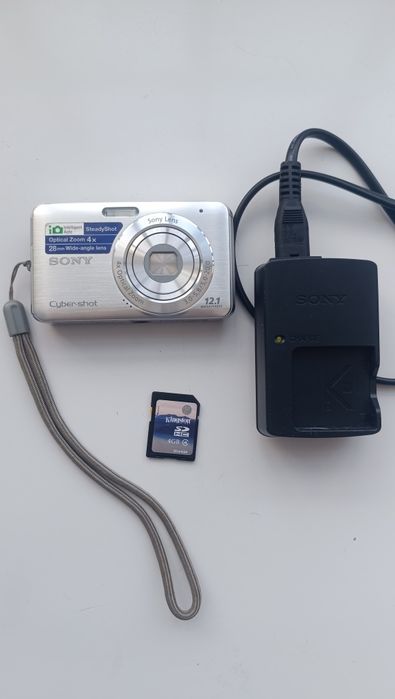 Máquina digital Sony cybershot dsc-w310 prateada com cartão de memória