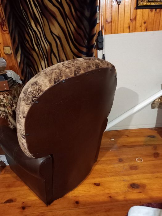 Продам два кресла отличном состоянии