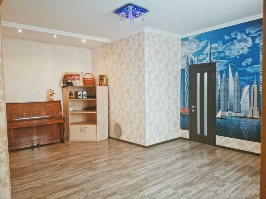 Частина будинку 100 м², власний вхід, ділянка 2 сотки, вид на річку