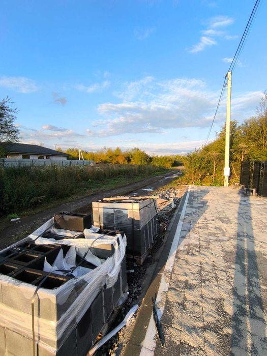 Продаж сучасного будинку