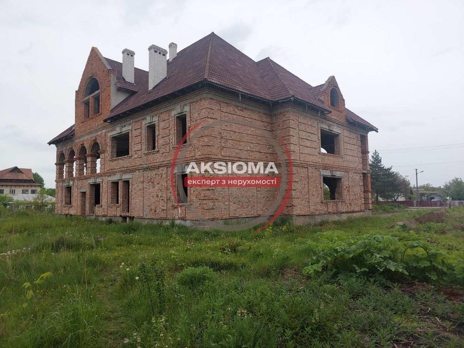 Продаж будинку 216 Є/м2+ 90 сот.землі