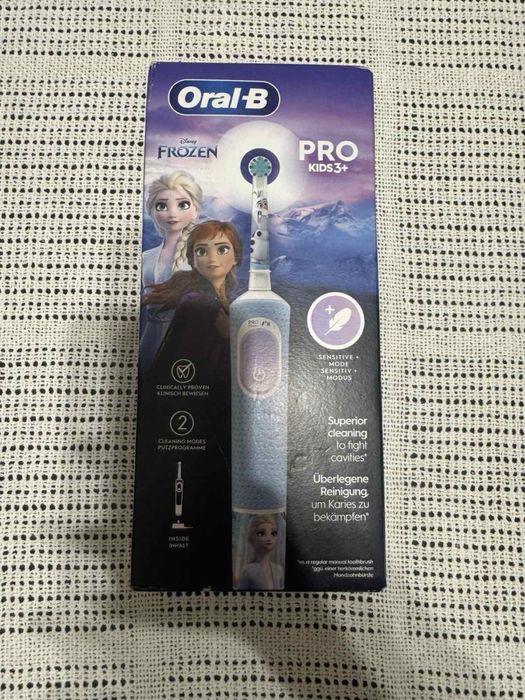 Електрична зубна щітка Oral-B Pro Kids Frozen