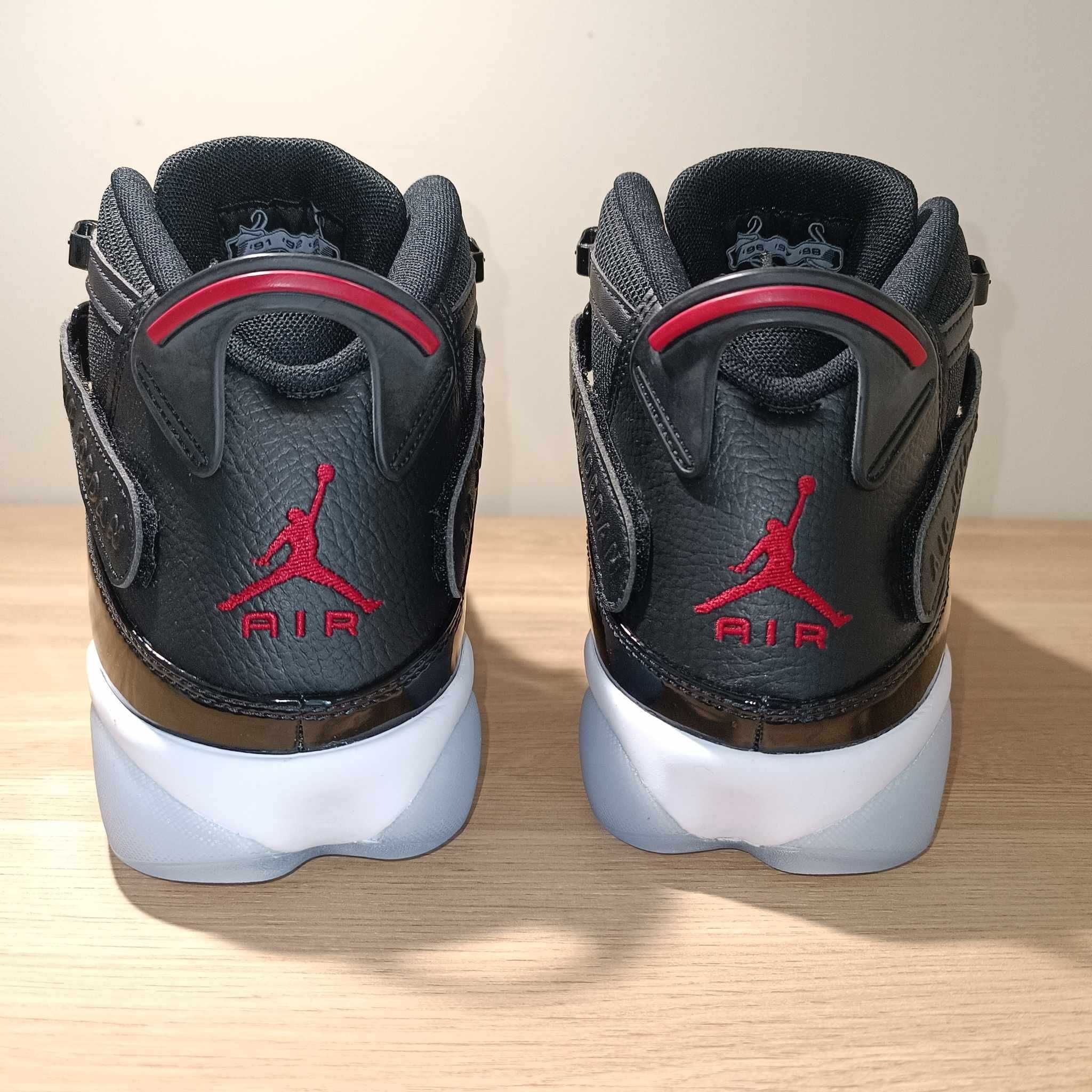 Jordan 6 Rings r. 45 (29 cm) Black/Gym Red-White