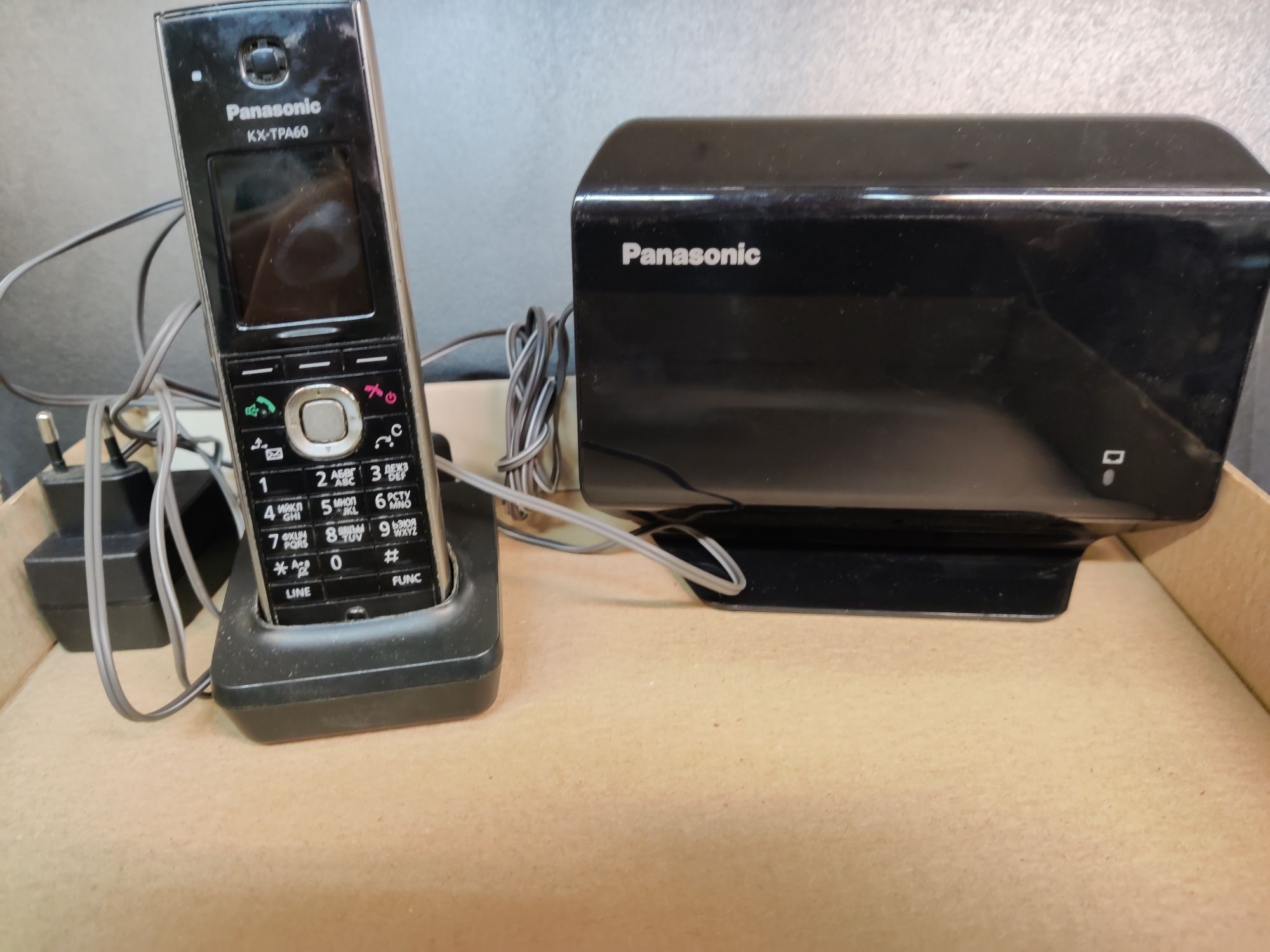 IP-телефон Panasonic KX-TGP600 KX-TPA60
SIP-DECT PanasonicKX-TPA