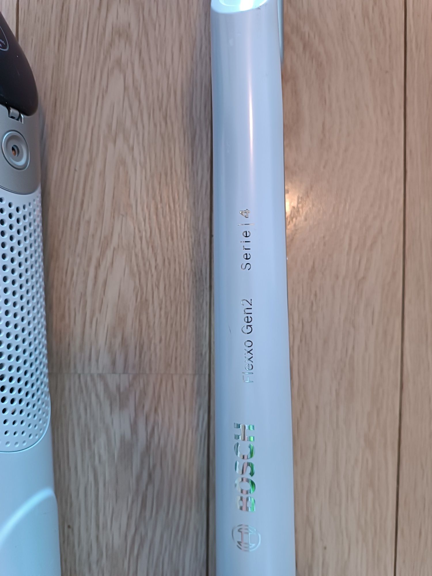 ** Odkurzacz Pionowy Bosch Serie 4 Flexxo Gen2