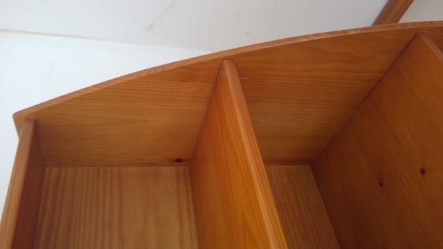 Móvel estante prateleira madeira maciça quarto ou sala