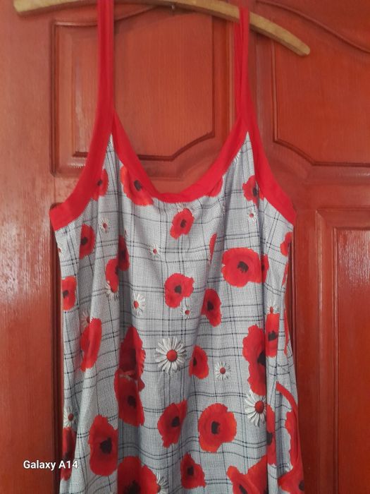 Жіночий літній сарафан великого розміру.