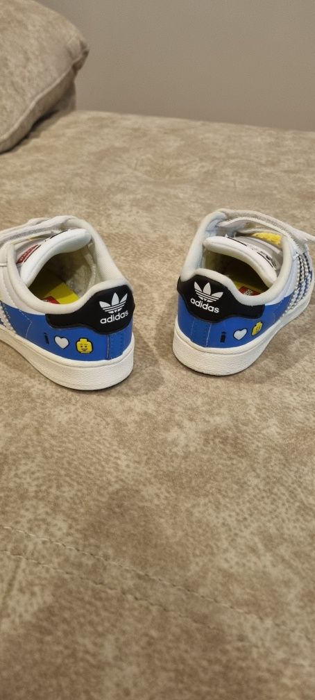 Sapatilhas adidas super star-LEGO