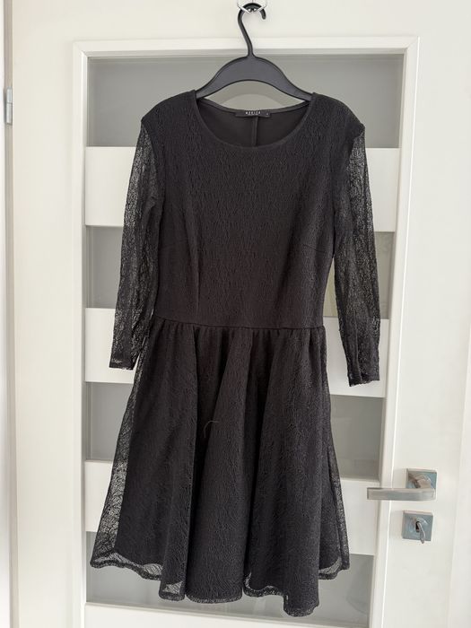 Czarna sukienka Mohito