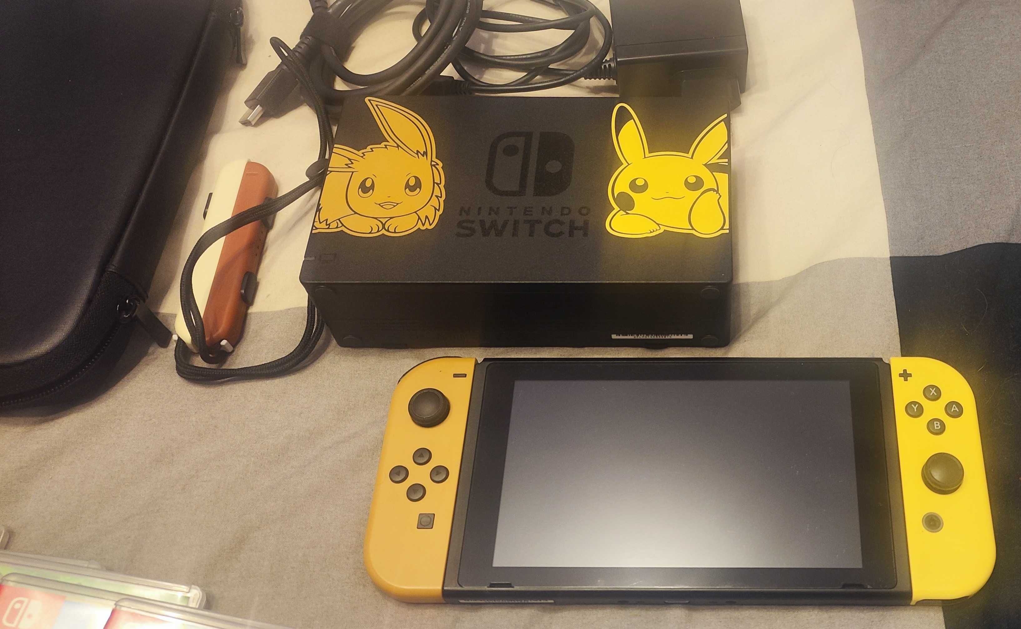 Nintendo Switch Let's go Pikachu edition consola