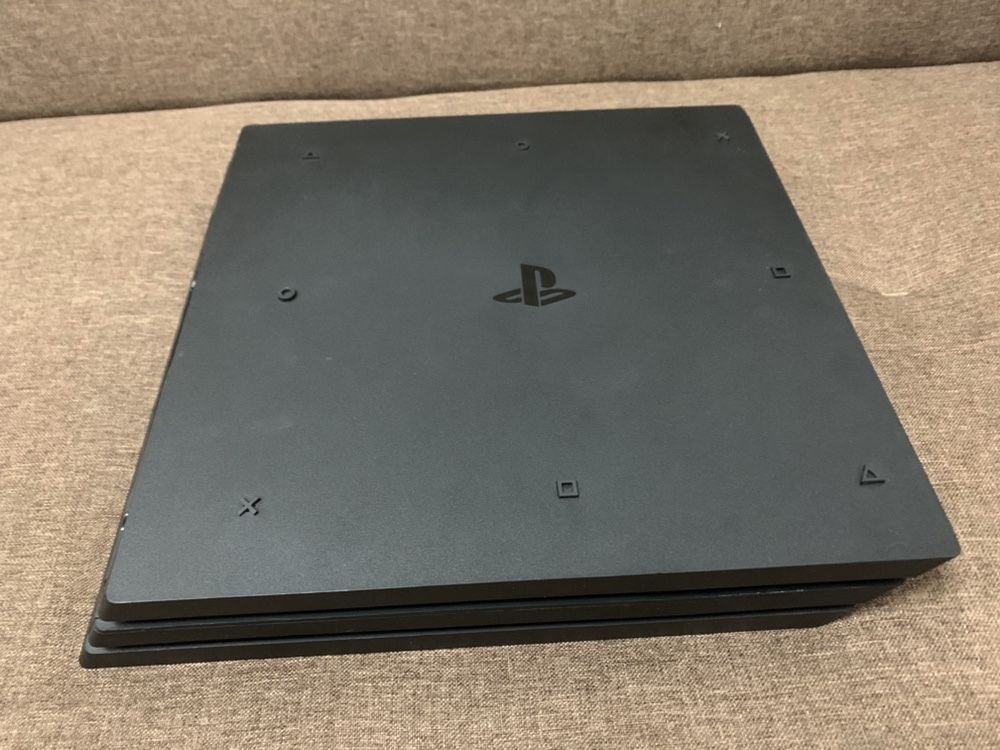 PS4 Pro 1Tb ( PlayStation 4 )