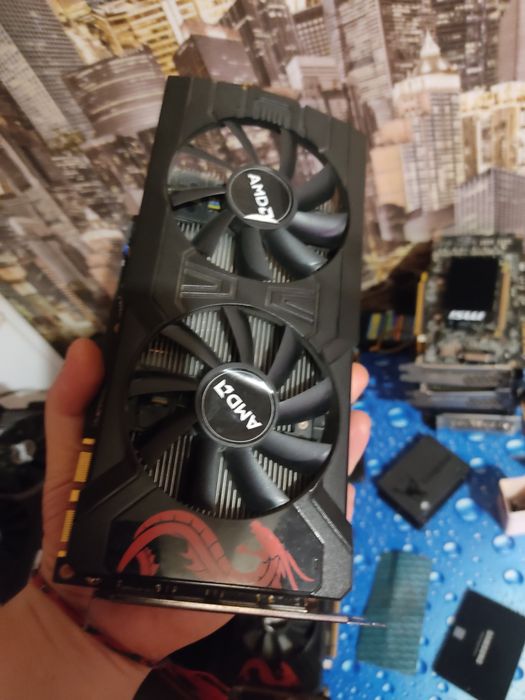 ПК тянет любые игры на высоких i3 8100 + 1070 8gb+ssd 256 16 ddr4