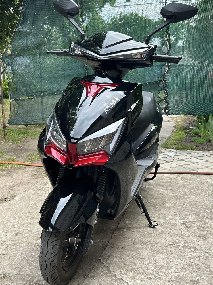 Электроскутер ATLAS Demon Box 1500W Black