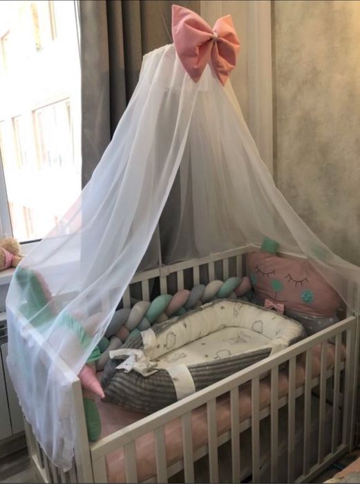 Балдахін в дитяче ліжко