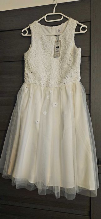 Elegancka sukienka 146 cm