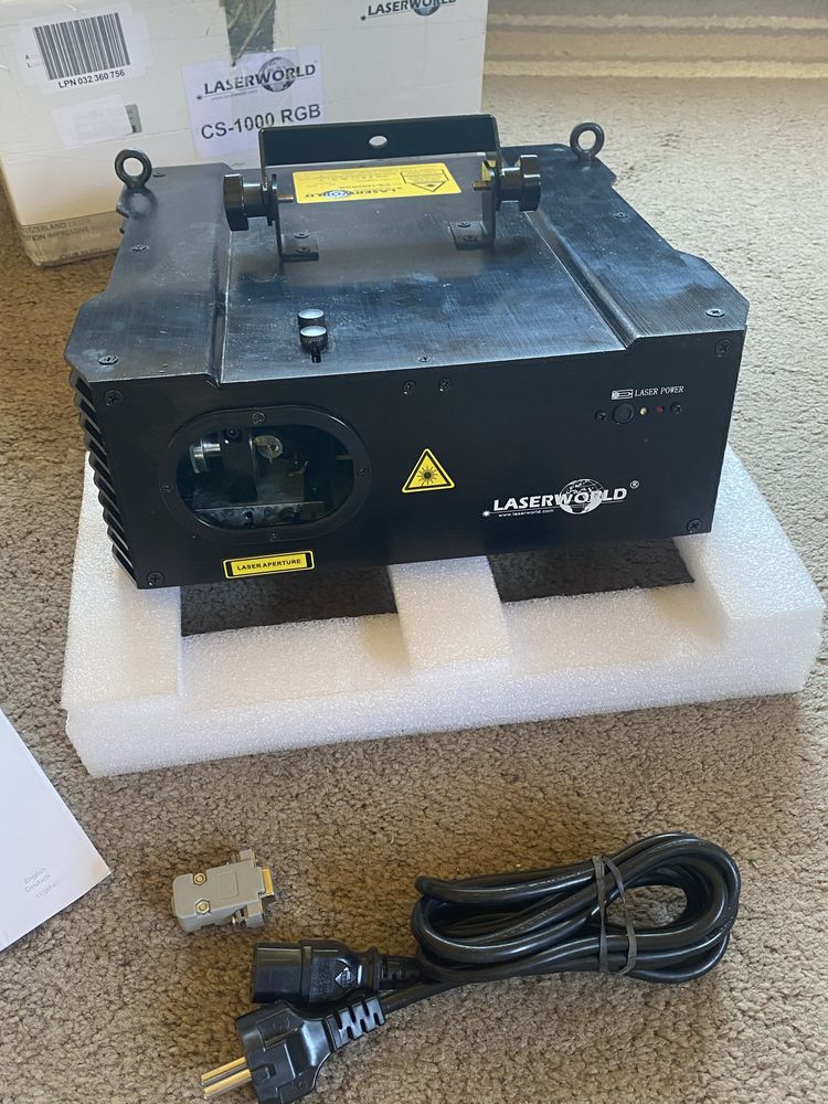 Laserworld CS-1000 RGB - silny laser dyskotekowy