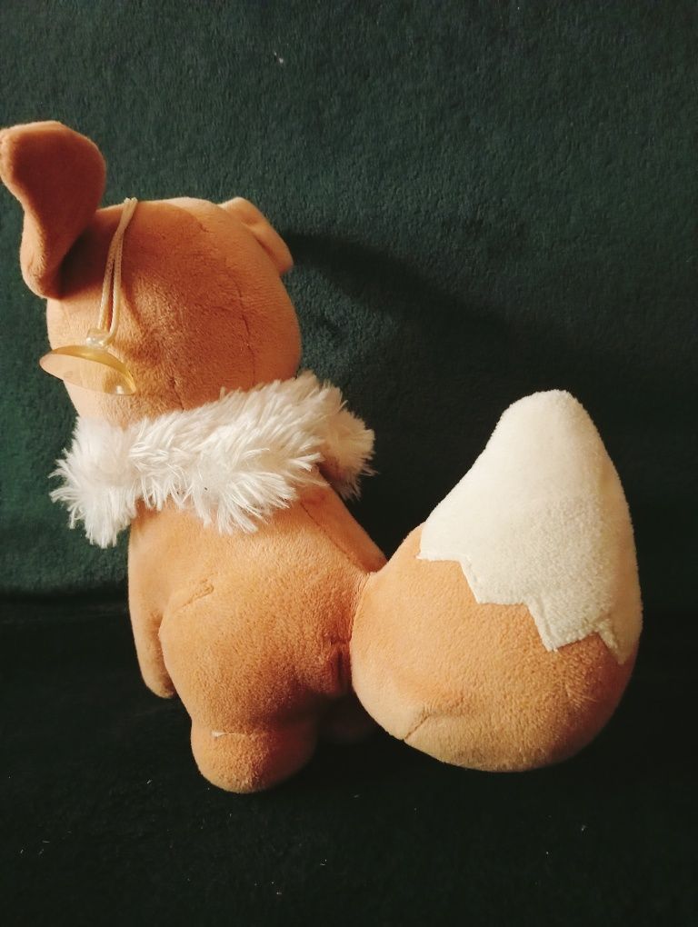 Eevee maskotka pokemony