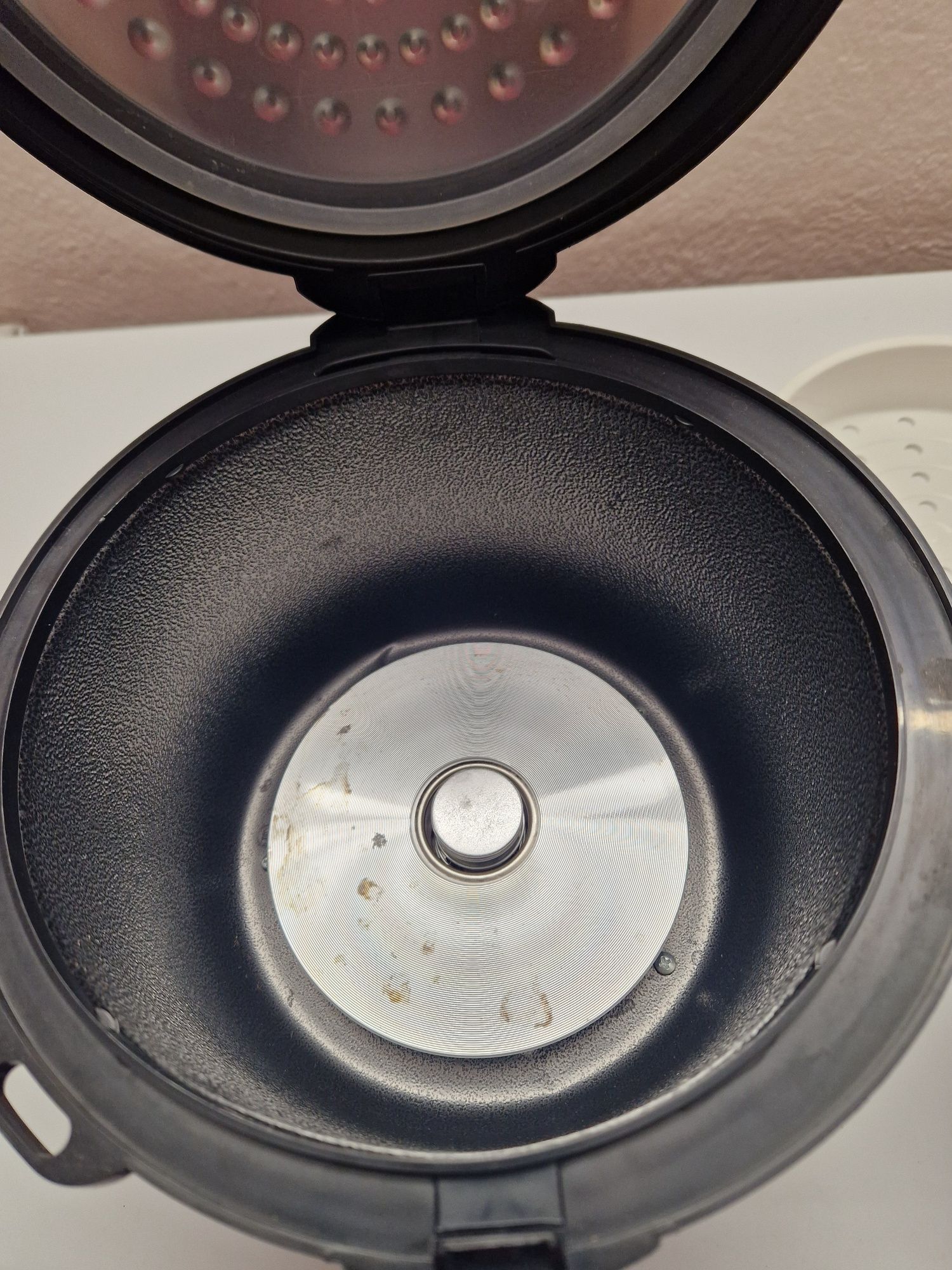 Multicooker  Delmano