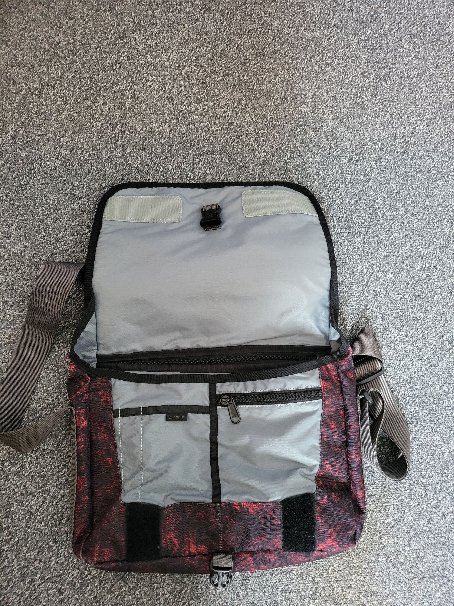 Dakine torba na ramie unisex