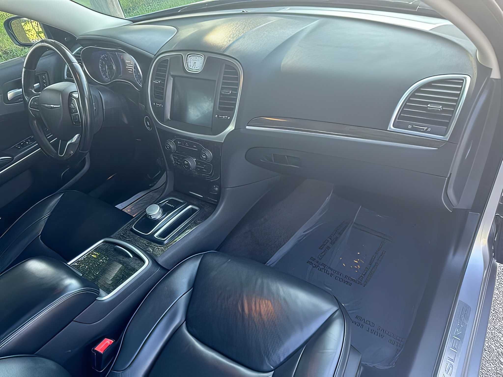 2016 Chrysler 300 C