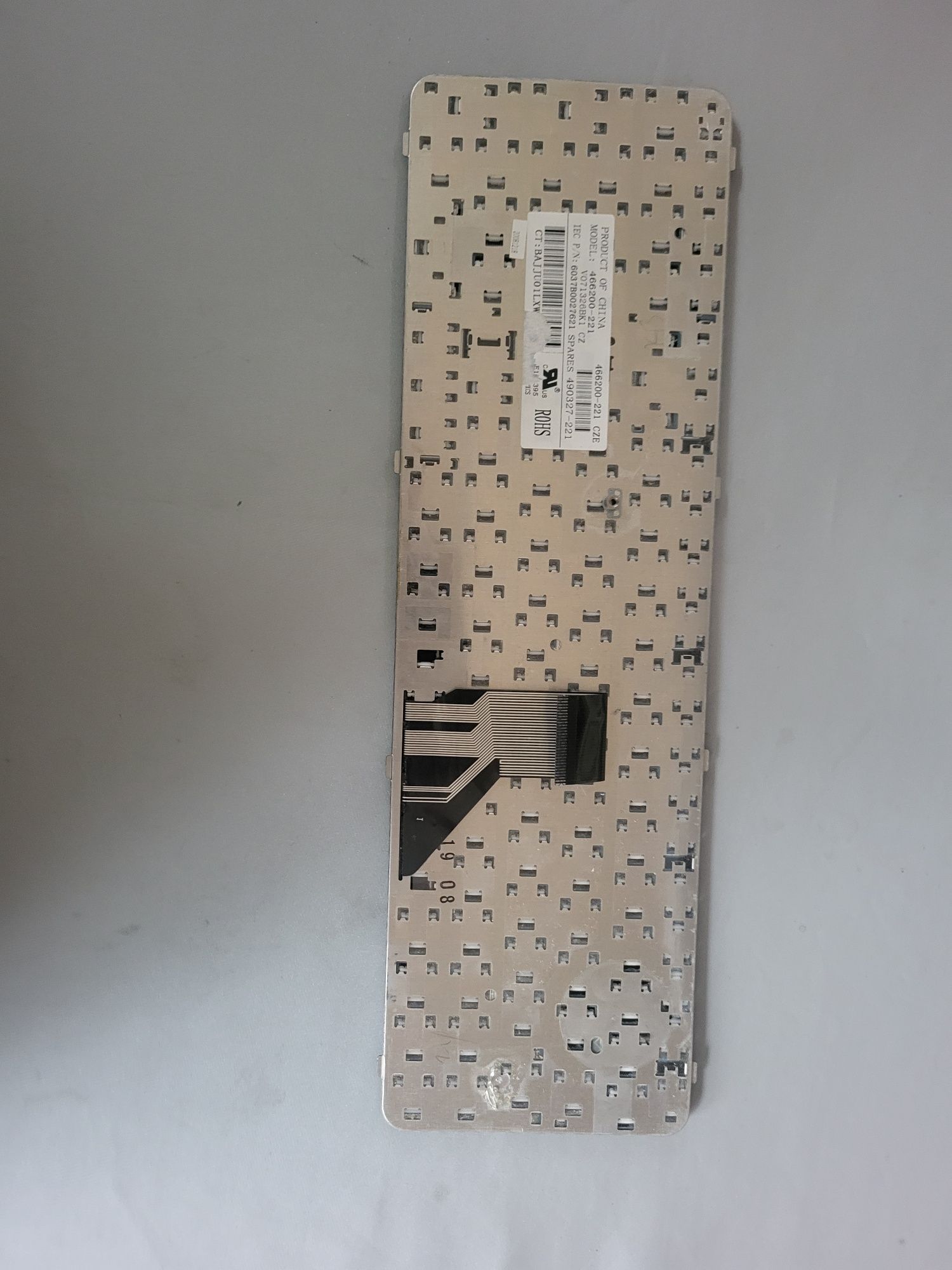 Sprzedam klawiaturę do laptopa  HP COMPAQ 6830 S