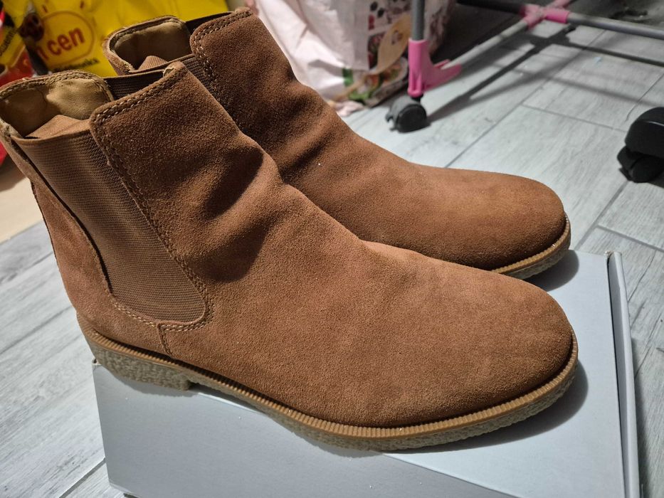 Buty Gino Rossi 42 zamsz nowe