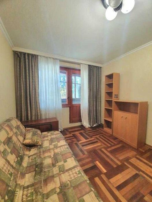Продам 2 х комнатную квартиру возле метро Холодная гора