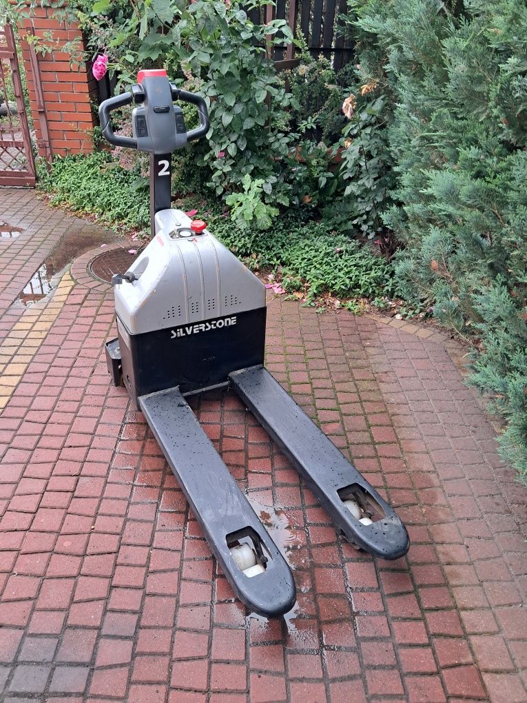 Paleciak elektryczny Silverstone