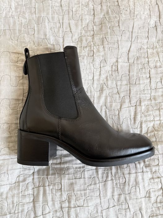 Czarne botki skórzane Lasocki