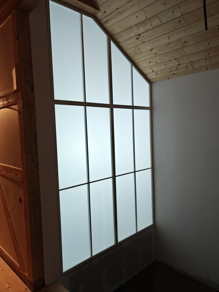 Ścianka loft biała