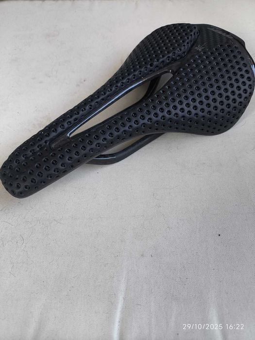 Selim de carbono ultra leve 120g,  250x140mm, 3d impresso, Ryet