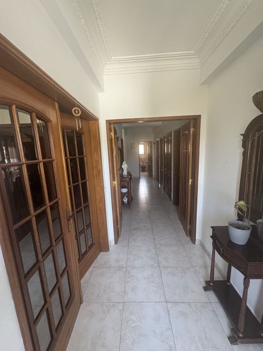 Charneca da Caparica -propriedade com 3 Habitações,independen 690 m²,