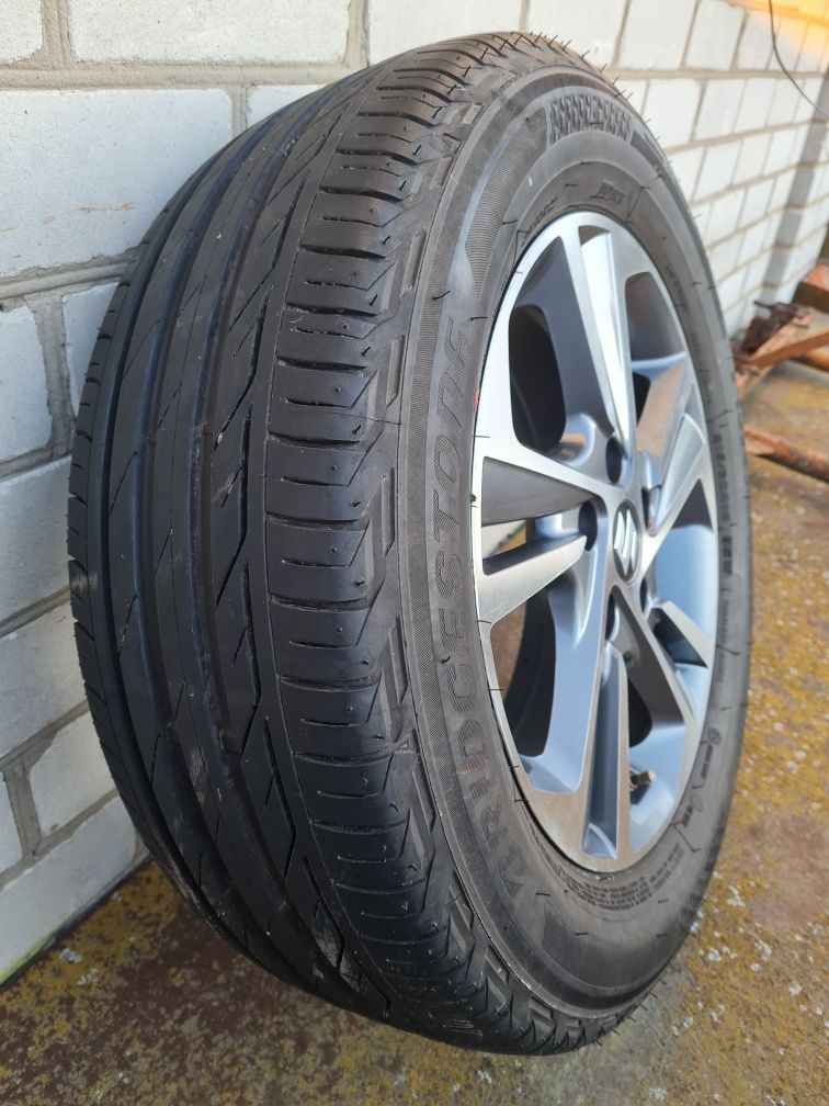 Комплект гуми Bridgestone Turanza t001 з литими дисками