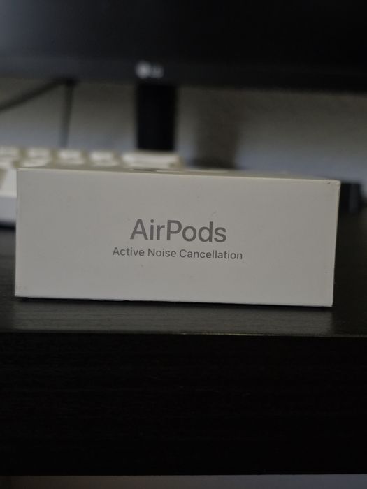 Airpods 4 com cancelamento de ruído