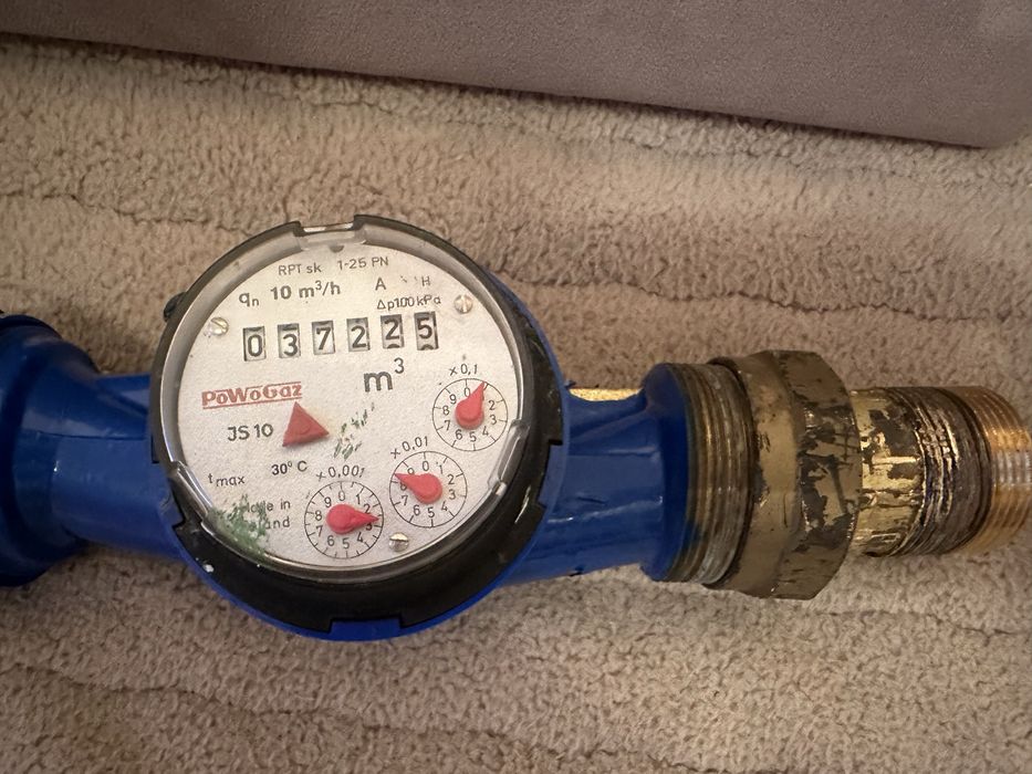 Wodomierz  fi 40 z pół śrubunkami