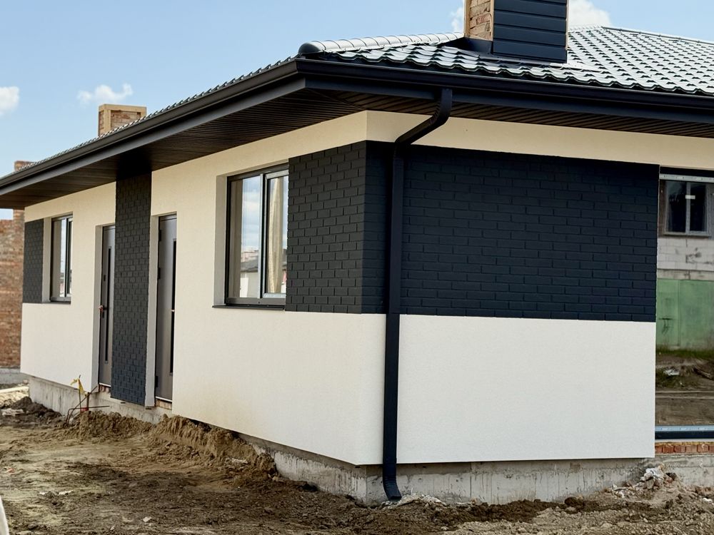 Продам котедж з комунікаціями!