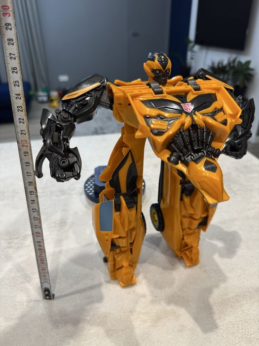 Трансформер Bamblbi Бамблбі Hasbro, великий