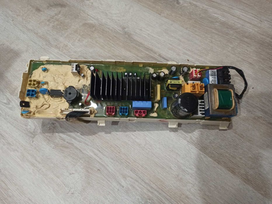 Модуль управління (плата) LG 6870EC9286D (Неробоча)