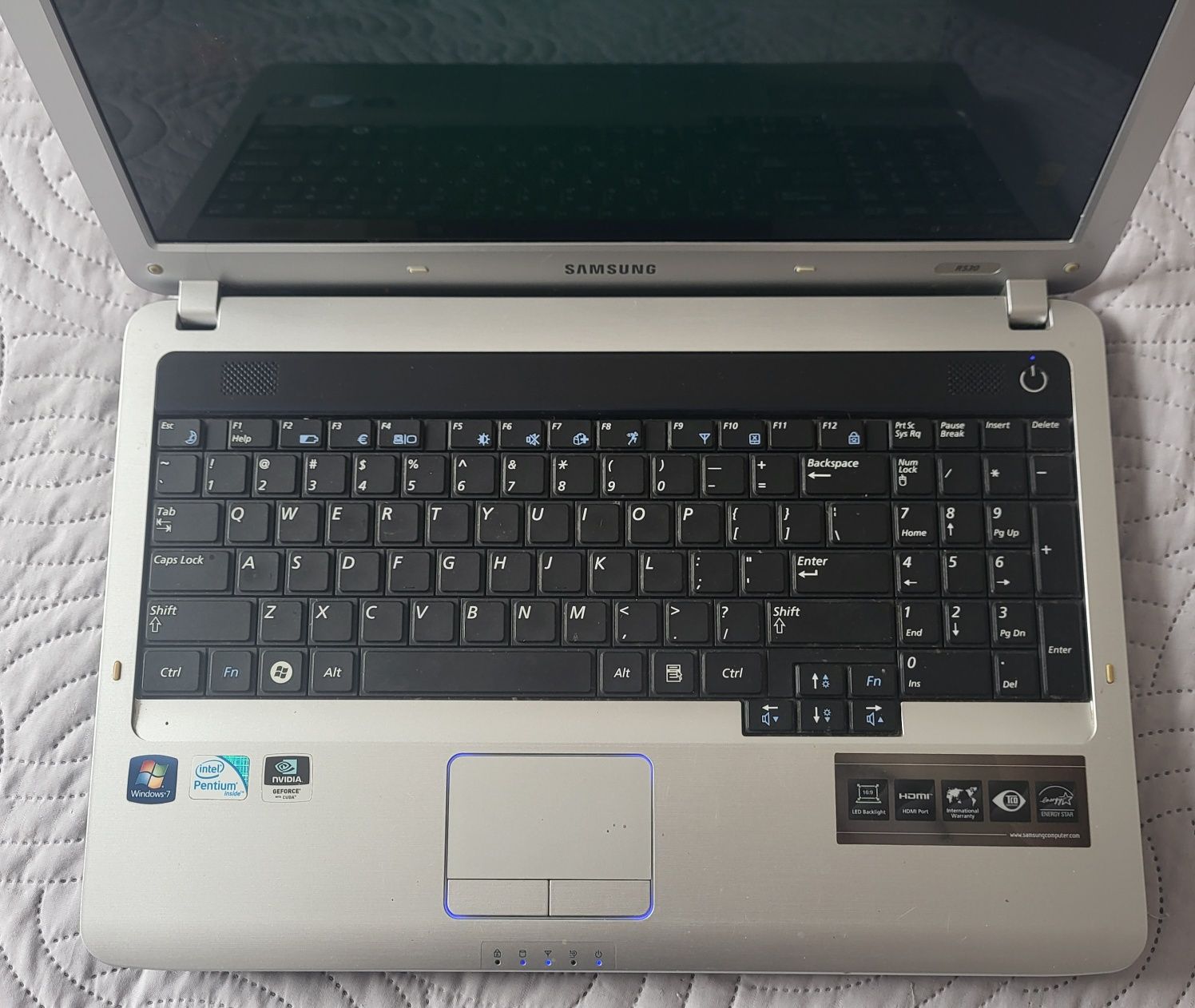 Komputer Laptop Samsung R530