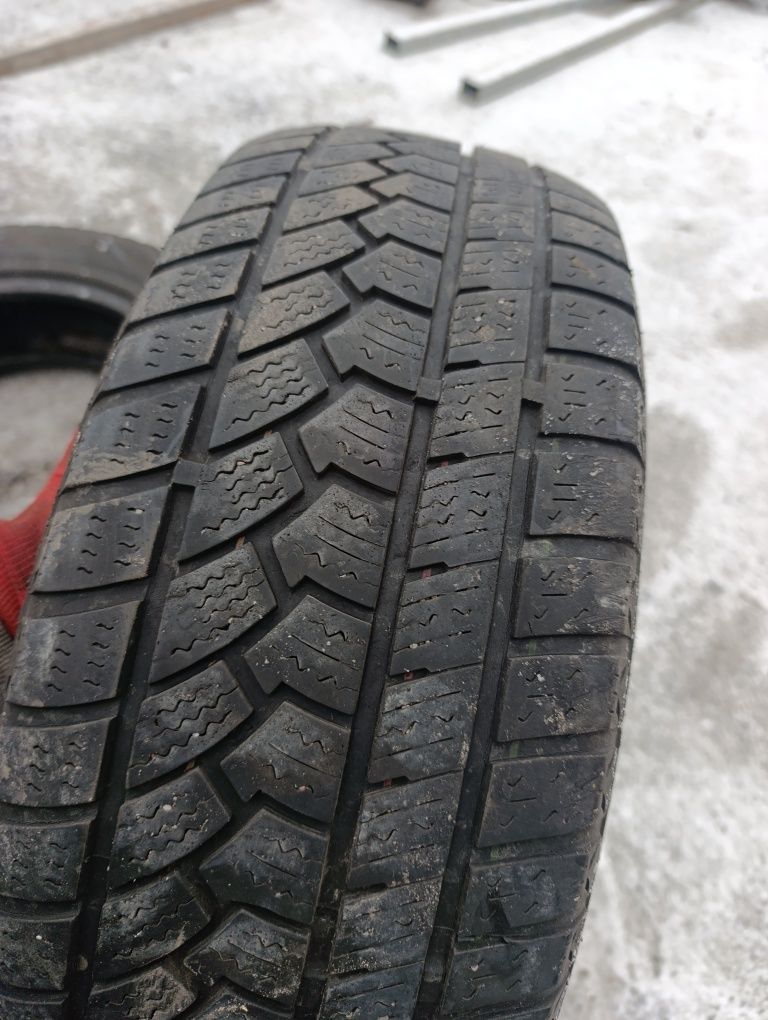 Opony całoroczne 215/60/16 2019rok
