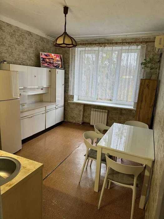 Продам 2к квартиру 56м2 метро Тракторный завод/ХТЗ, Масельского,