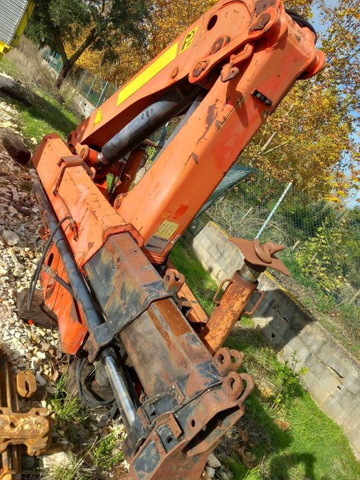 Grua palfinger com muita força...