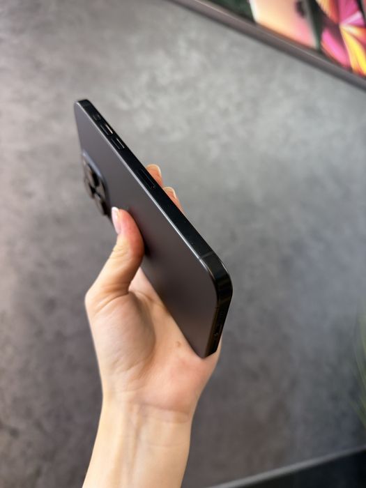 Used IPHONE 15Pro Max 512 Black Titanium Neverlock Костюшка,5 igrand